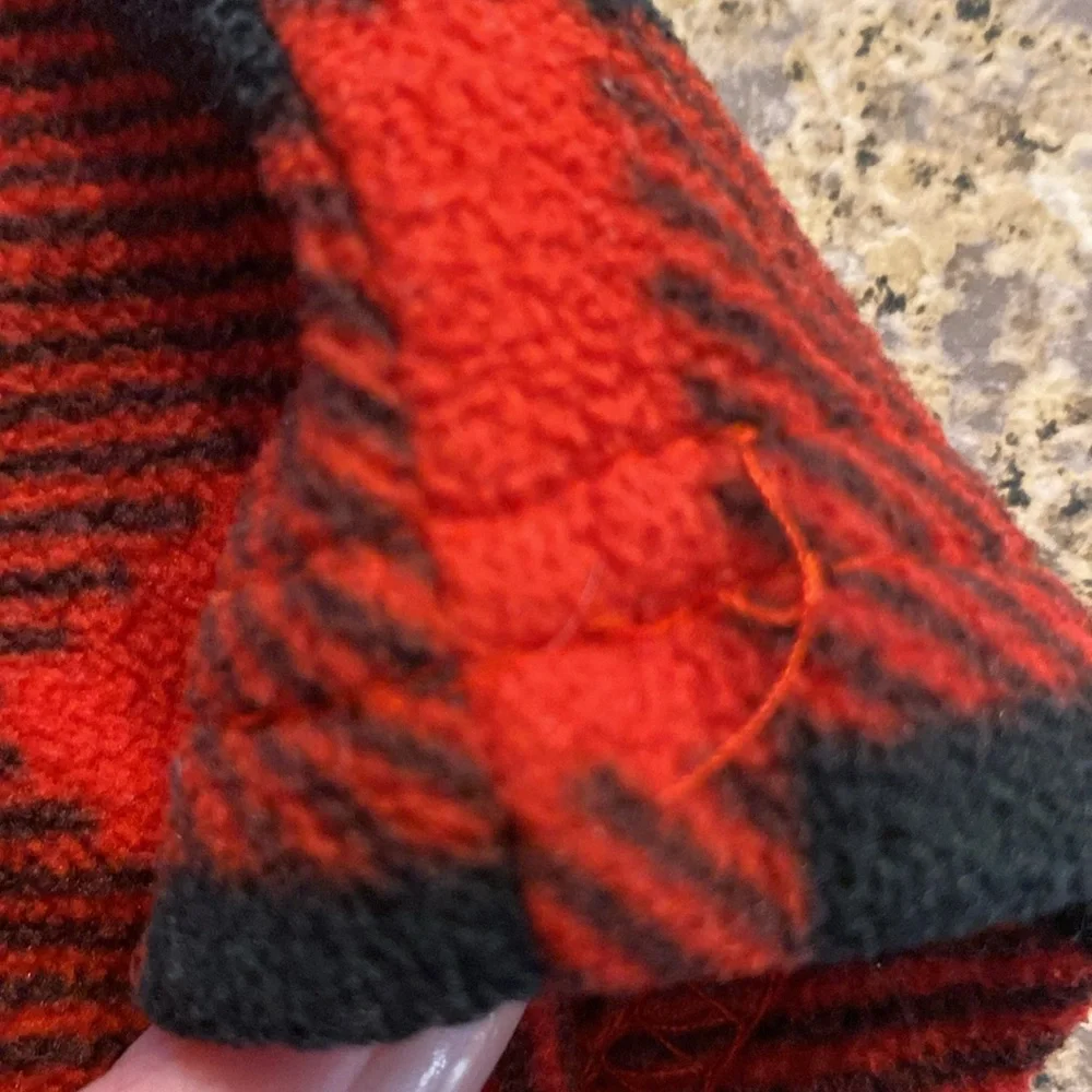 Carter’s Buffalo Plaid Fleece Pullover Top 12 Months